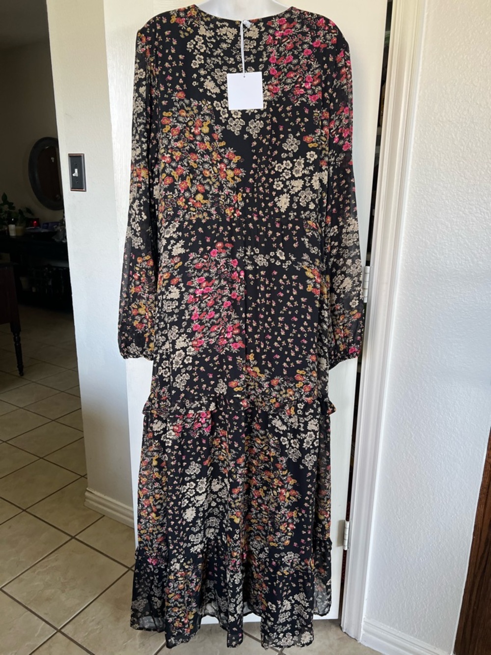 NWT Black Floral Chiffon V-Neck Long Sleeve Maxi Dress - Picture 8 of 14